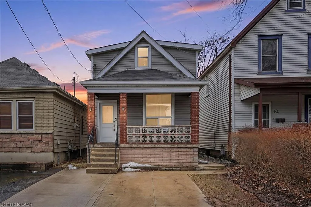 44 Whitfield Ave photo 1