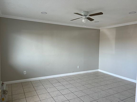 3rd image of 408 Devener St
