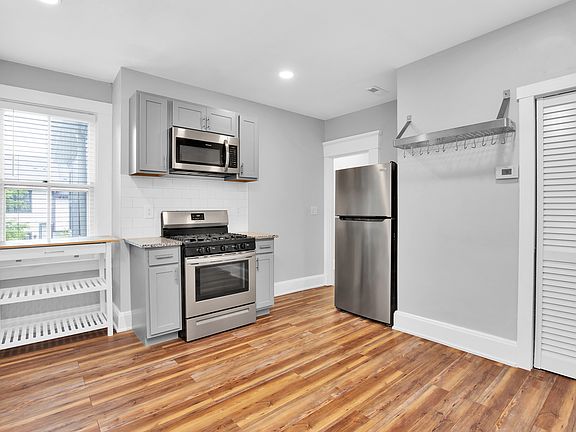 4th image of 5618 Whitney Pl #3