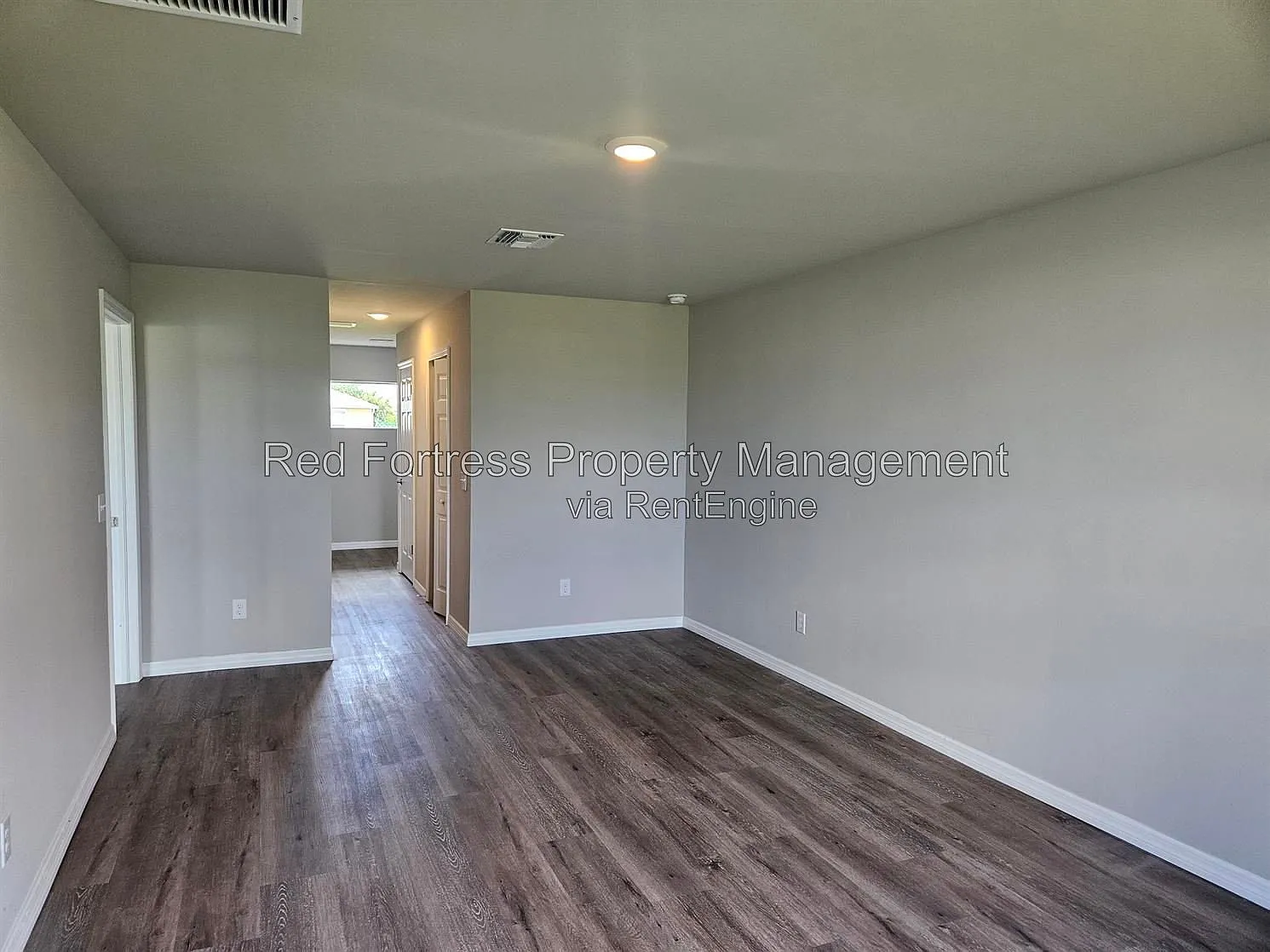 4 bed, 2.0 bath, 1650 sqft, $1,799 — Photo 2