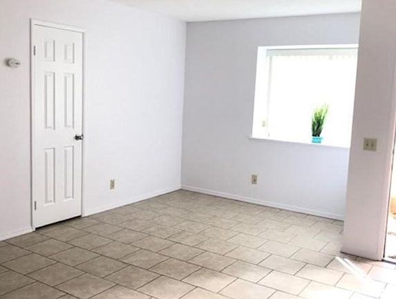 4th image of 4103 E Avenue Q11