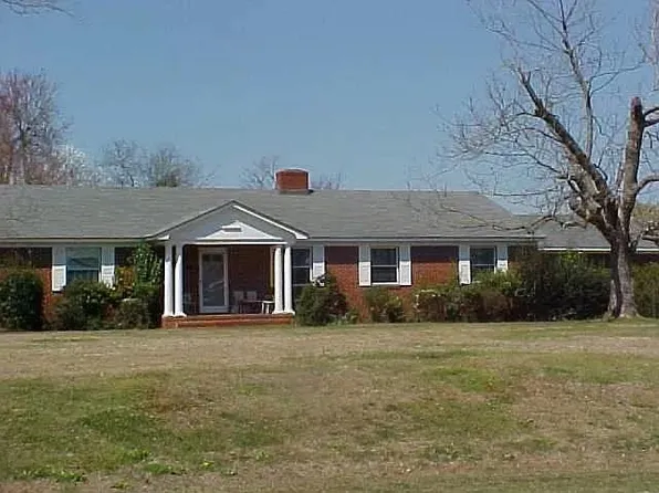 1070 Bloomville Rd, Manning, SC 29102