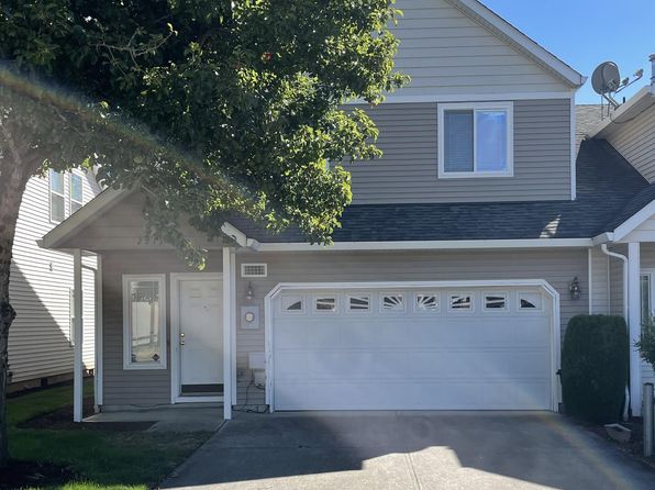 2215 NE 163rd Ave