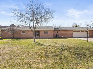 29580 River Shore Ln, Elkhart, IN 46516