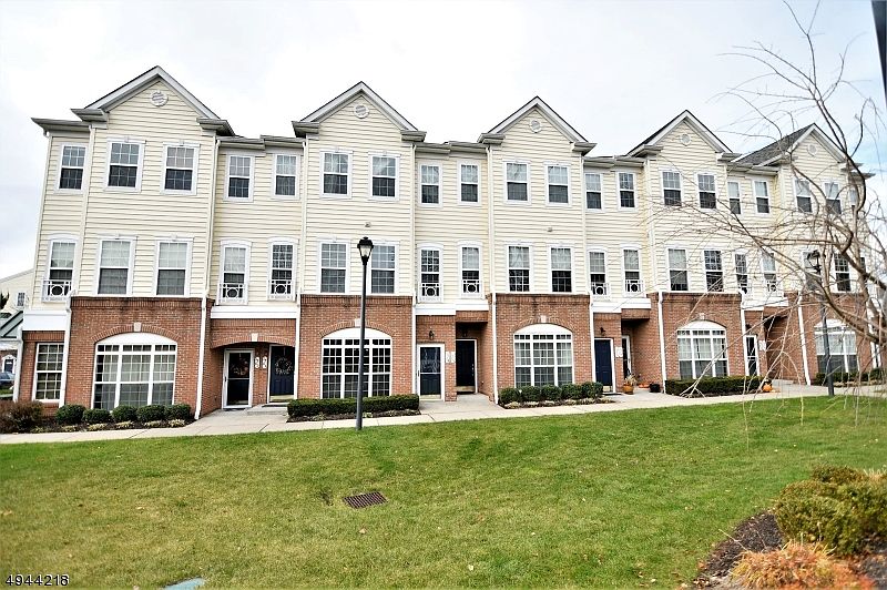 1st image of 1704 Hamilton St #1704