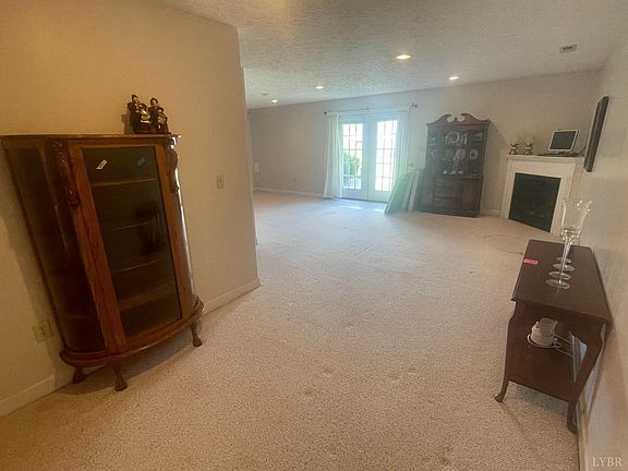 4th image of 1264 Emerald Crest Dr