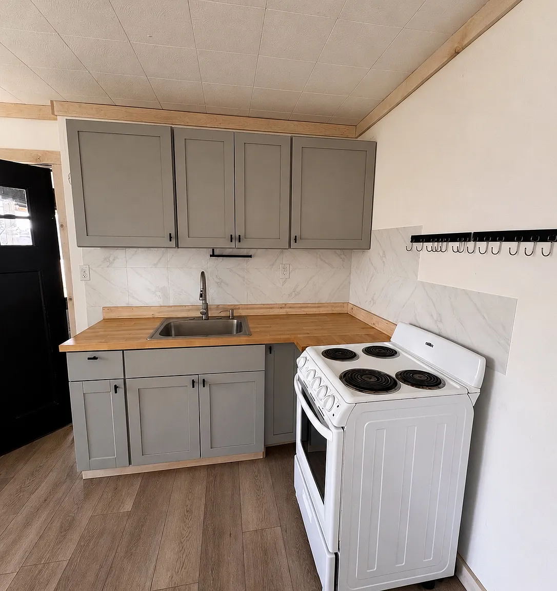 117 E Stephenson St — Photo 1