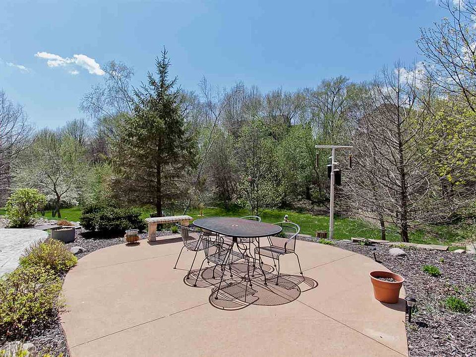 1st image of 2788 Holly Ct NW