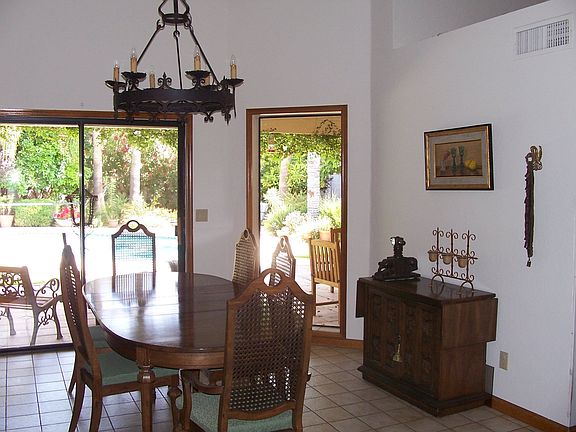 Formal dining room