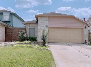 8631 Vinkins Rd, Houston, TX 77071