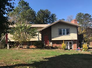 3236 Sourwood Ridge Rd, Lenoir, NC 28645