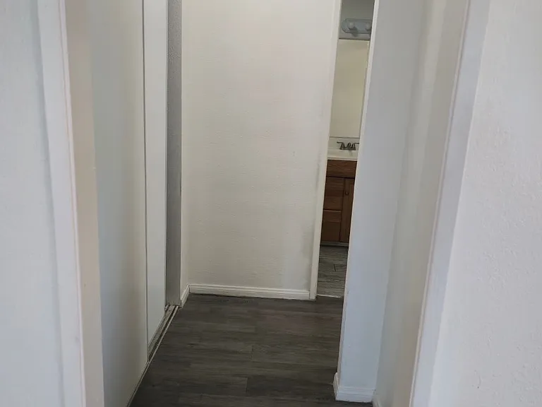 349 S Ashford Ave — Photo 4