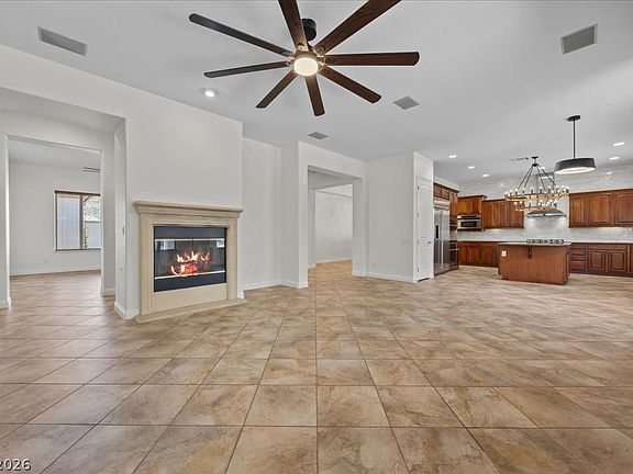 4th image of 2125 De Rouge Ave