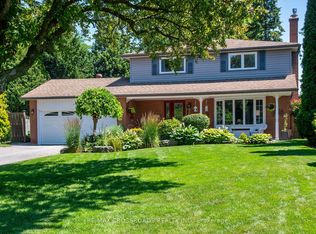 7 Dingley Ct, Ajax, ON L1S 6B5