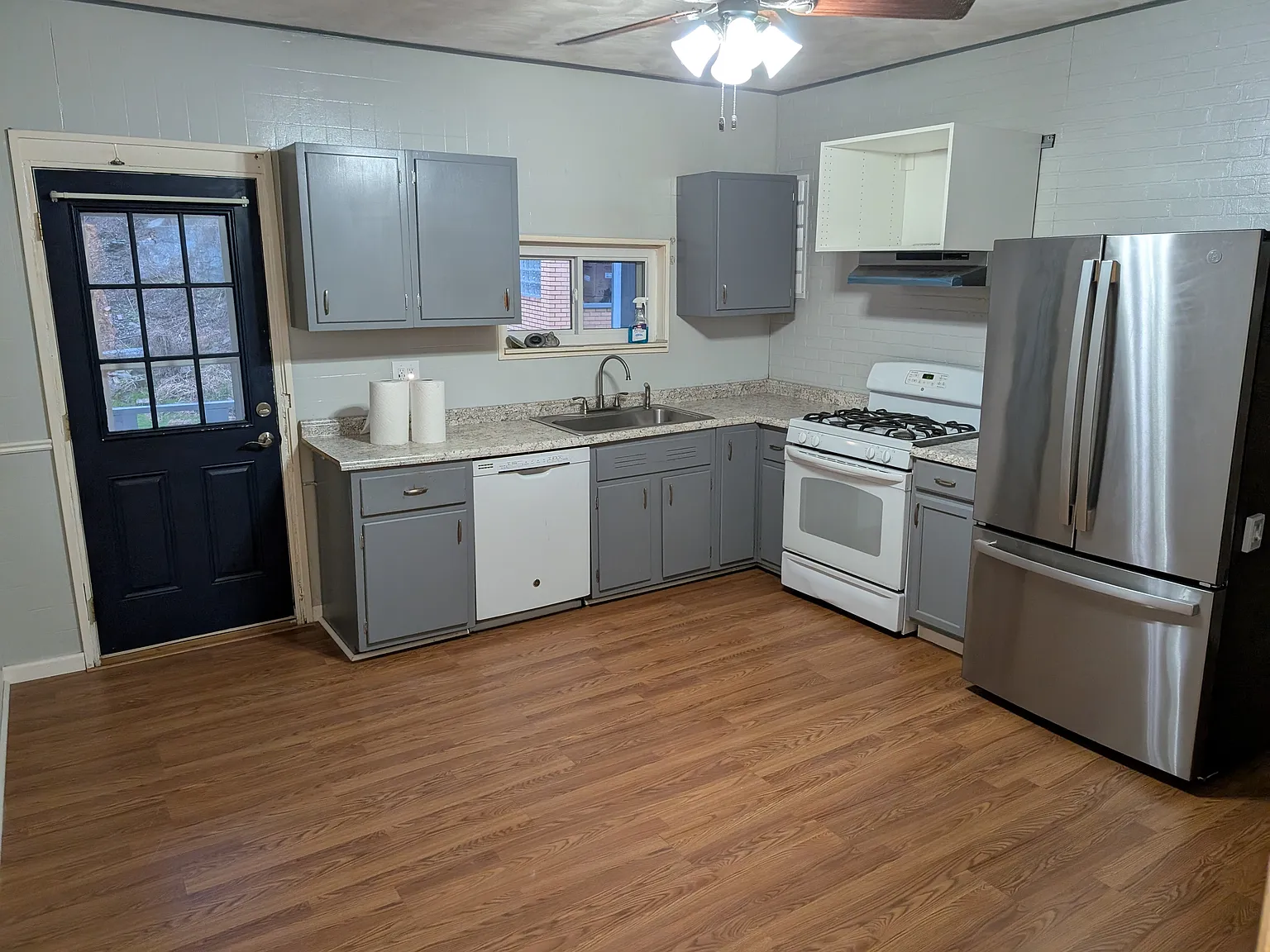 2 bed, 1136 sqft, $1,550 — Photo 4