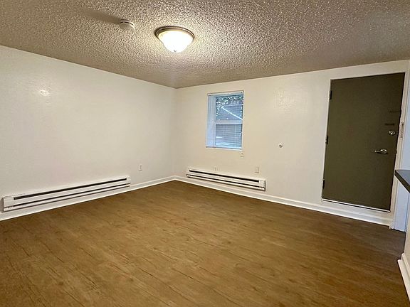 3rd image of 622 1st Ave W APT C