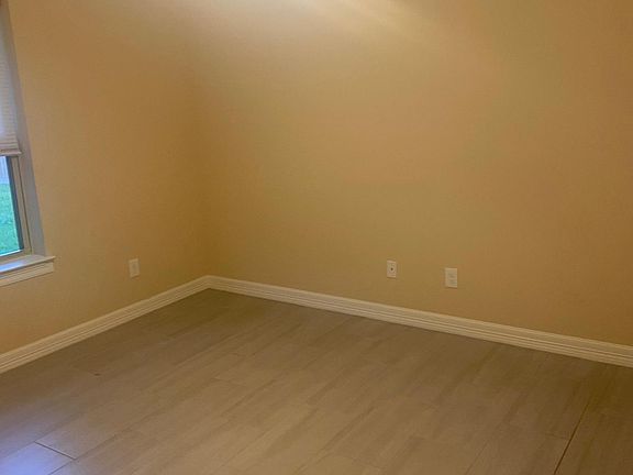 5th image of 320 Gage Ave #1