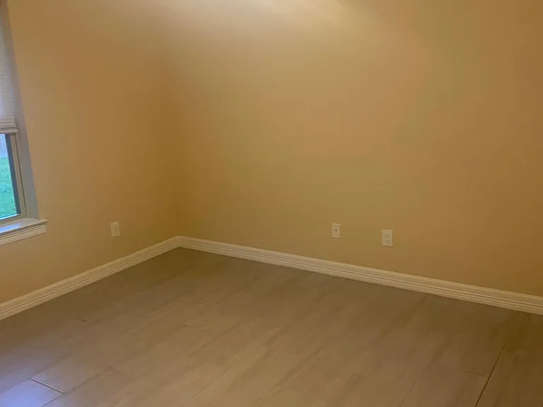 320 Gage Ave #1 — Photo 5
