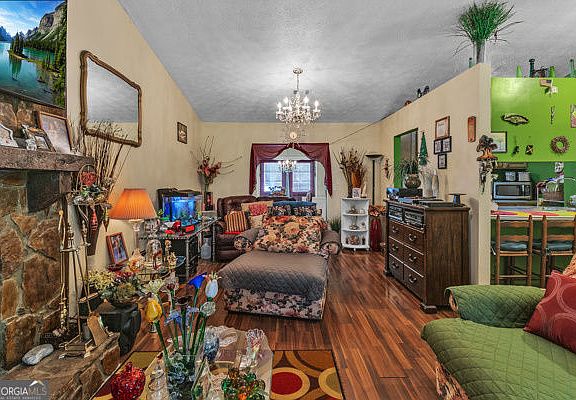 5th image of 6153 Creekford Dr