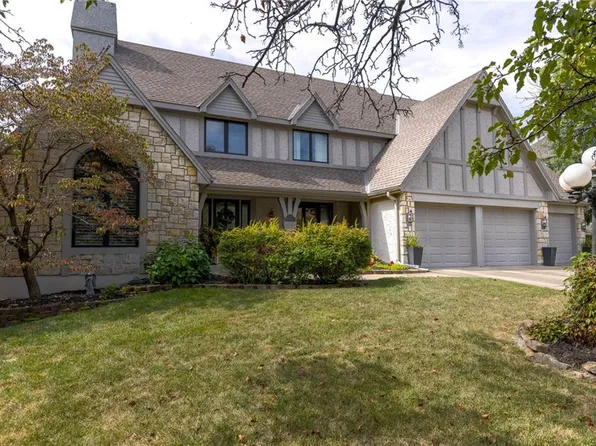 123 The Woodlands, Kansas City, MO 64119