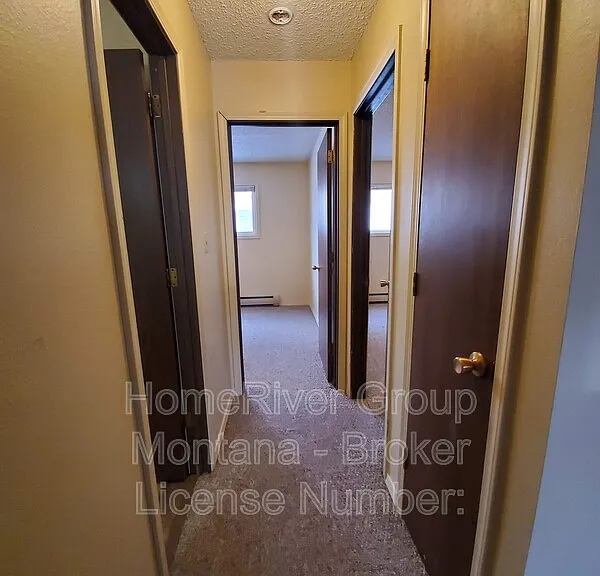 909 Pattee Creek Dr #C — Photo 5