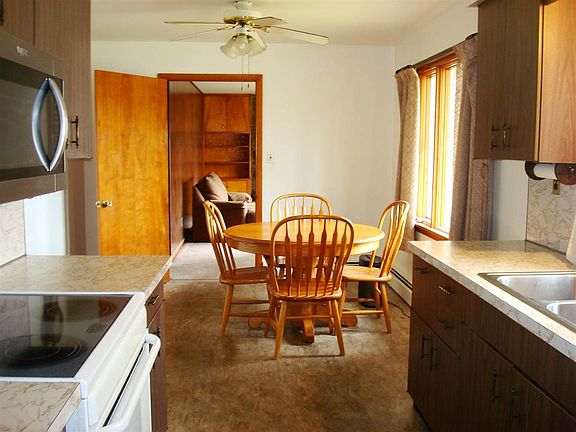 2nd image of 91 Woodlawn Dr