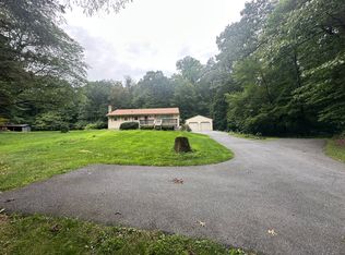 315 Orchard Rd, Fleetwood, PA 19522