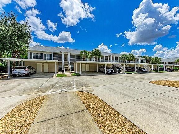 5th image of 872 Saranac Lake Dr APT 202