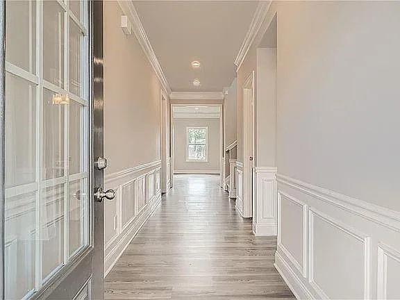 6811 Lancaster Xing — Photo 2