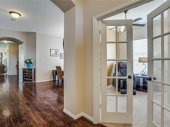 4th image of 7050 Belteau Ln