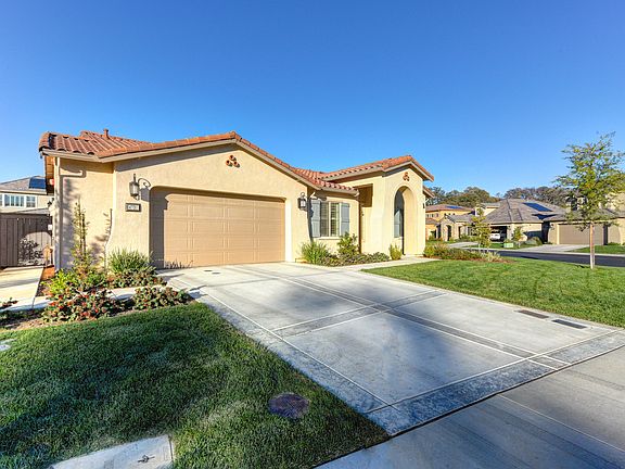 3rd image of 4731 El Greco Way