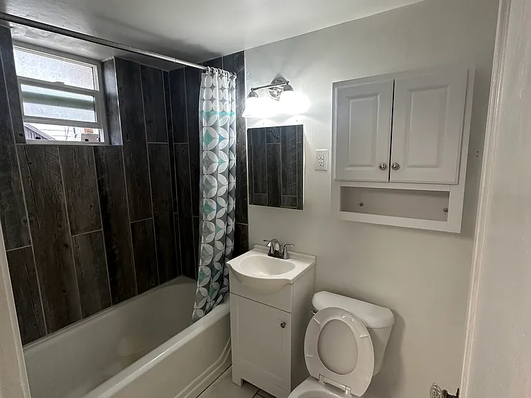 1218 W 7th Ave #2 — Photo 10
