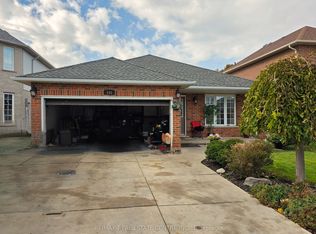 118 Fano Dr, Hamilton, ON L8W 3V7