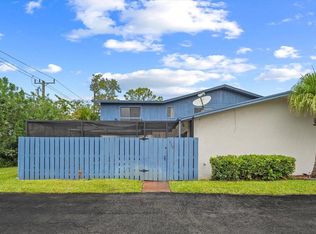 4749 Holly Lake Dr, Lake Worth, FL 33463