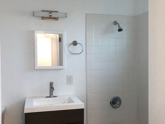 4th image of 3833 Marconi Ave APT 102