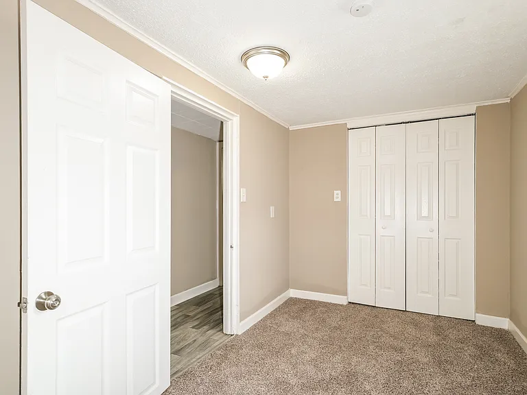 9500 Echo Ln — Photo 12