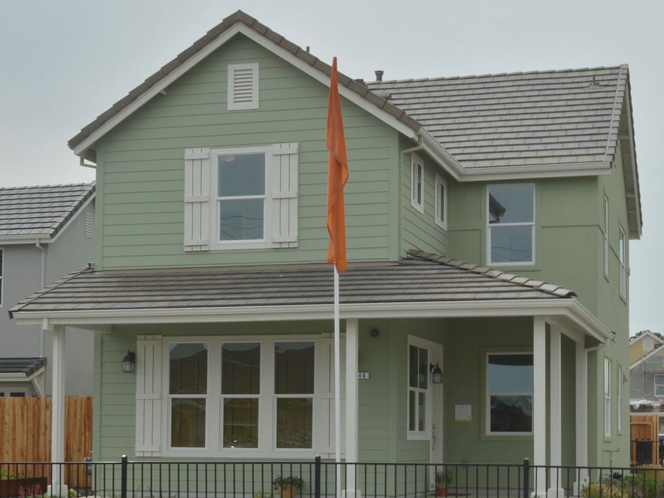 1st image of 3376 Auntine Burney St