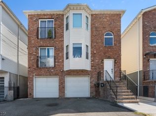 33-35 Pierce St, Newark City, NJ 07103