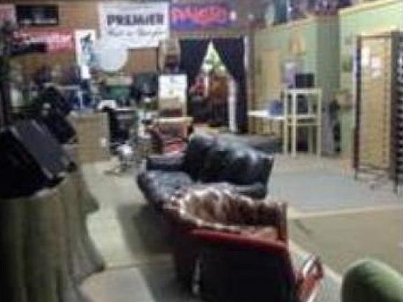 2nd image of 524 Snelling Ave N