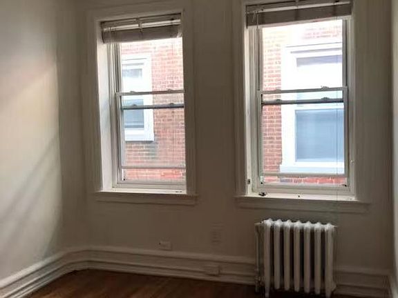 4th image of 4112 Baltimore Ave #20