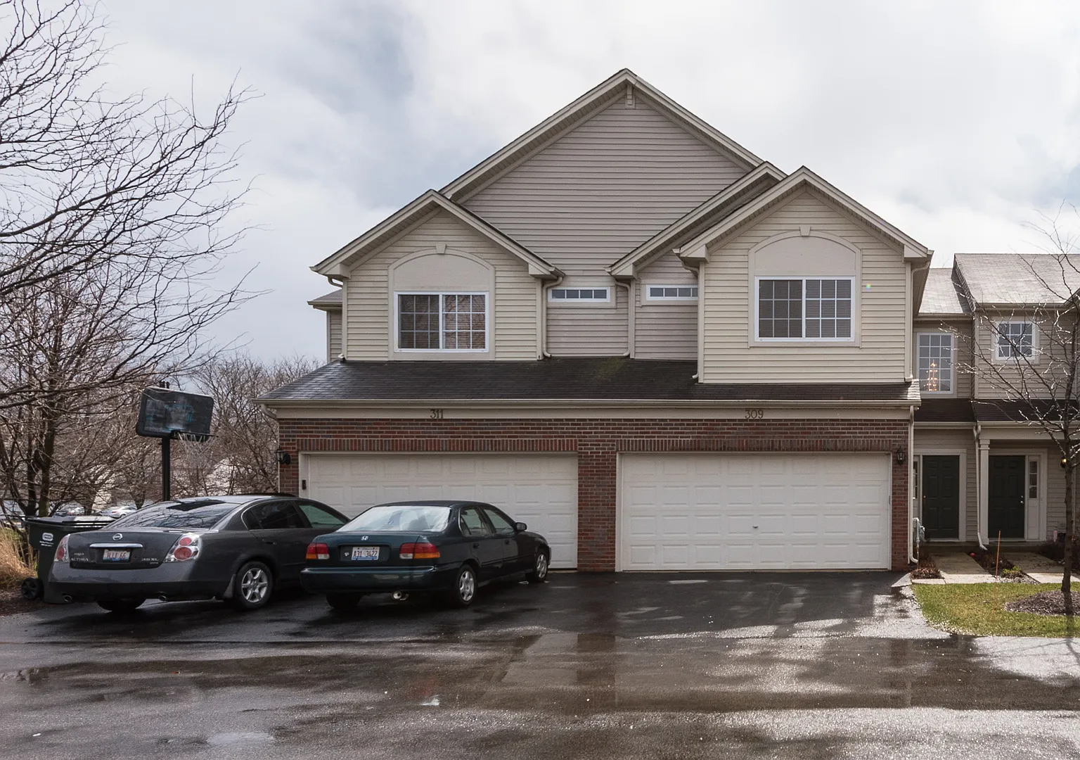 3 bed, 2.5 bath, 1700 sqft, $2,450 — Photo 1