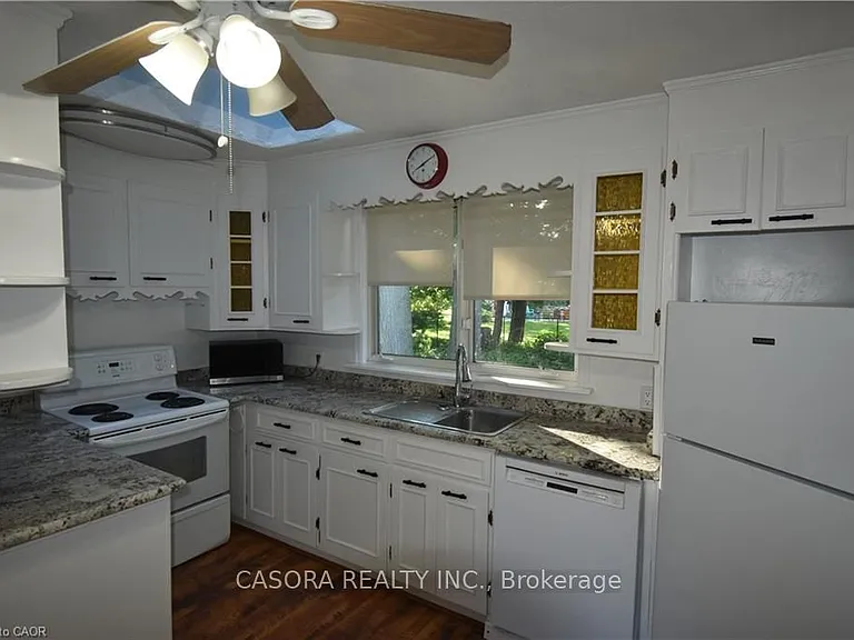 623 King Rd — Photo 13