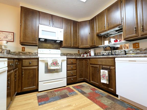 4th image of 1193 E Buckingham Dr
