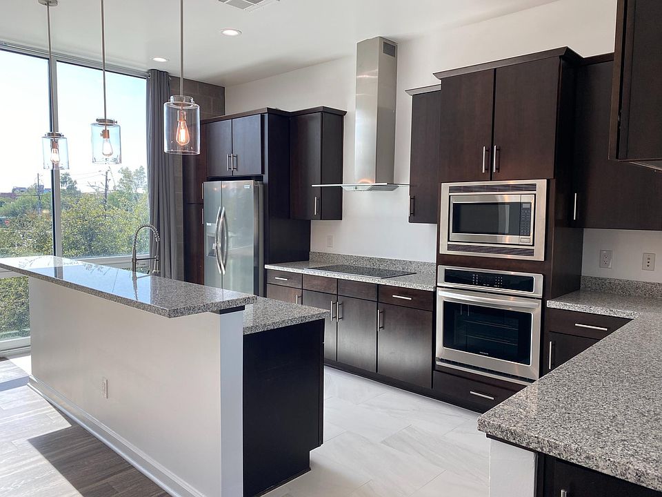 1st image of 366 S Farmer Ave #366