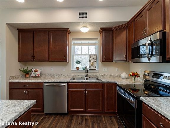 5th image of 9001 Windsor Pkwy #219