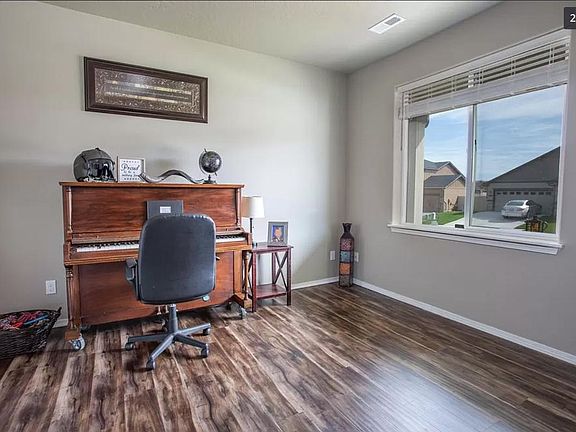 2nd image of 6908 S Jasper Dr