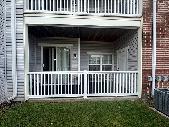 3rd image of 1113 Prescott Pl