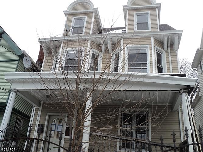 2nd image of 95 N 9th St