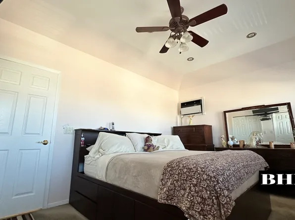 846 Stanley Avenue image 7 of 27