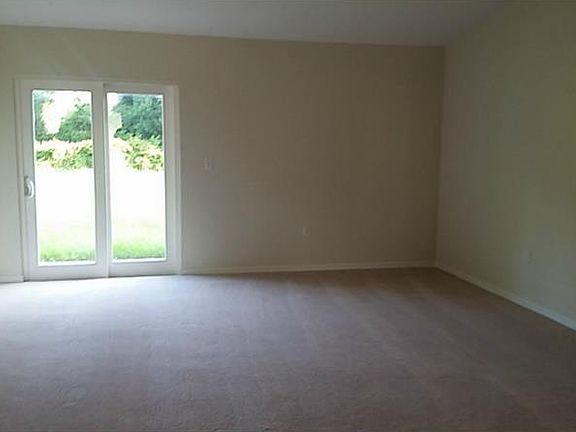 4th image of 111 Spoon Bill Ct